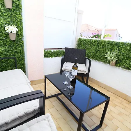 Mamma Mia 3* Makarska