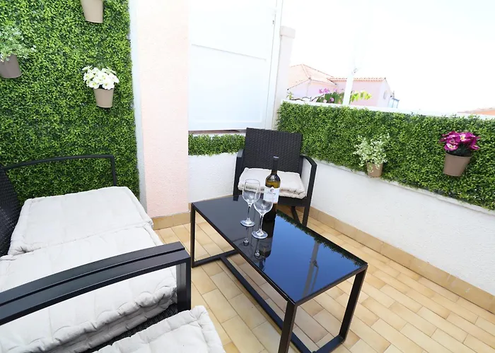 Mamma Mia 3* Makarska