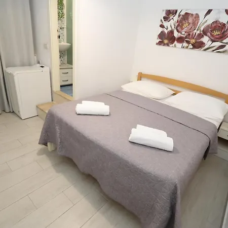Mamma Mia Guest house *