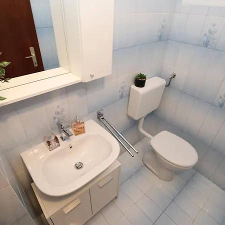 Mamma Mia Guest house *