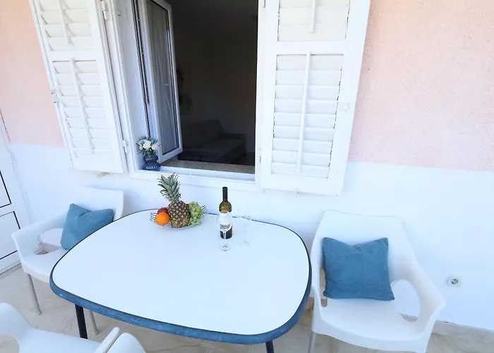 בית הארחה Mamma Mia 3*